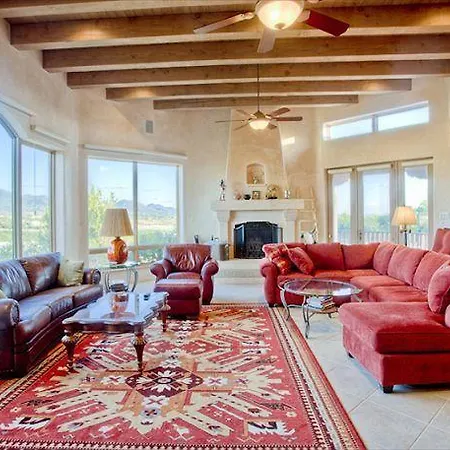 Dorthia Garden Retreat & Views Five-bedroom * Santa Fe